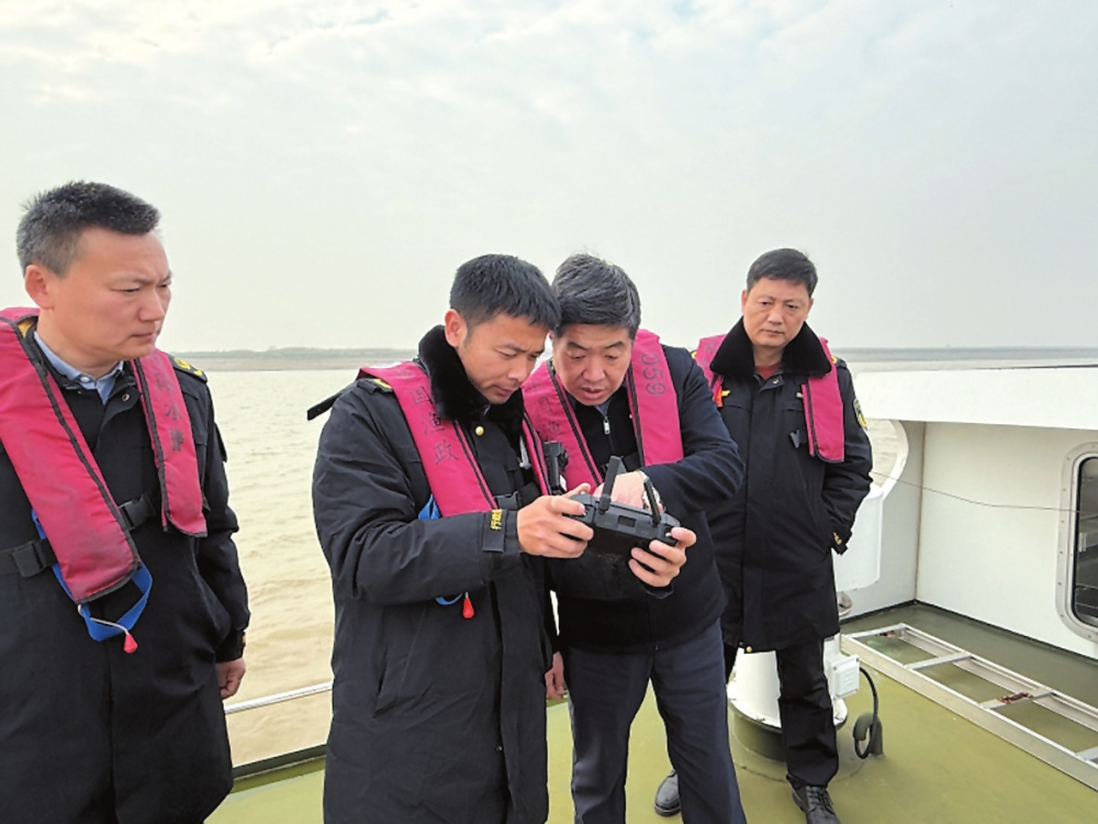 ���û���������Ϲٰܴ��ض�ͥ