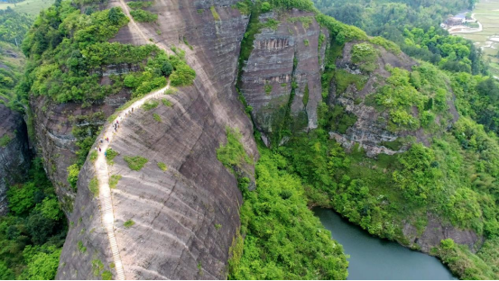 ����ʡƽ���س�������Ӫ����