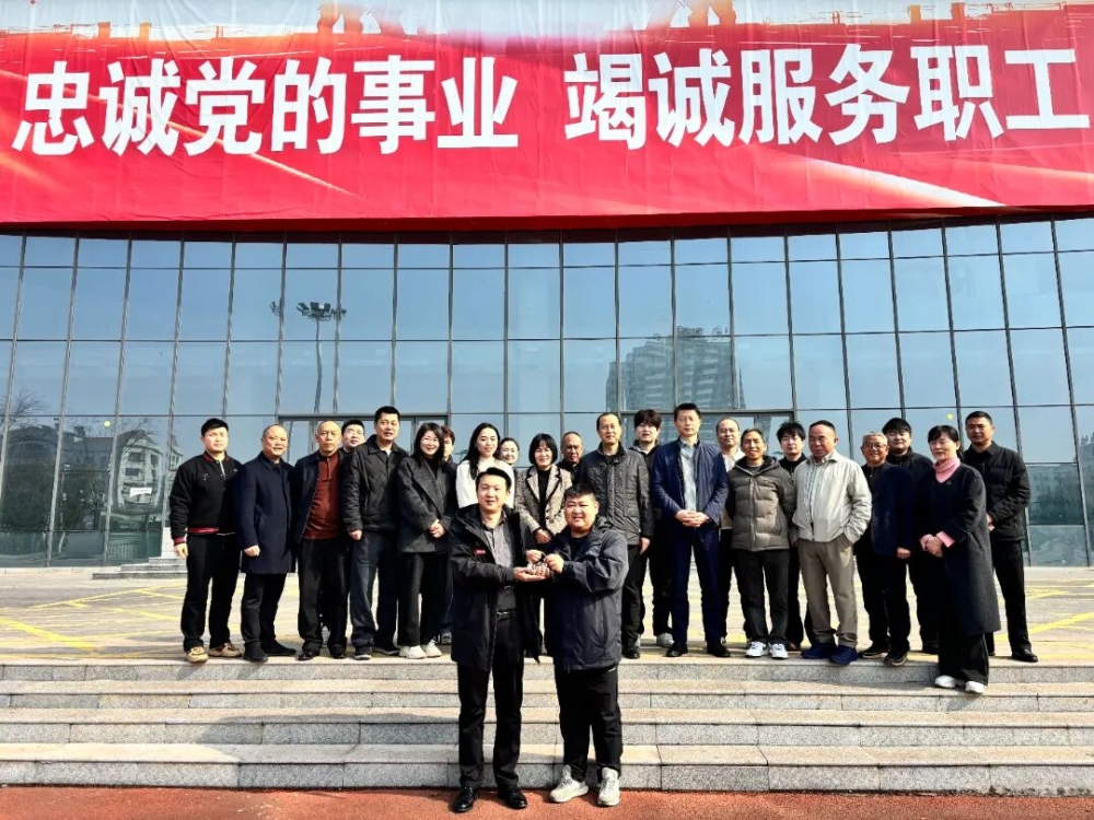 岳阳市工人文化宫主体工程顺利“交钥匙”